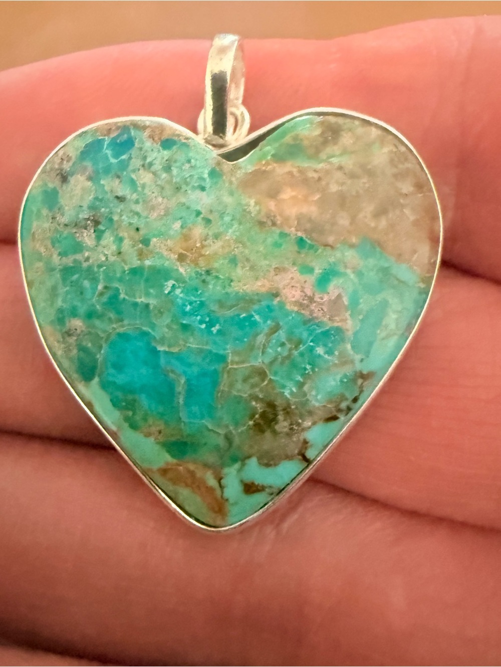 Kingman Turquoise Large Heart Pendant - Picture 6 of 6